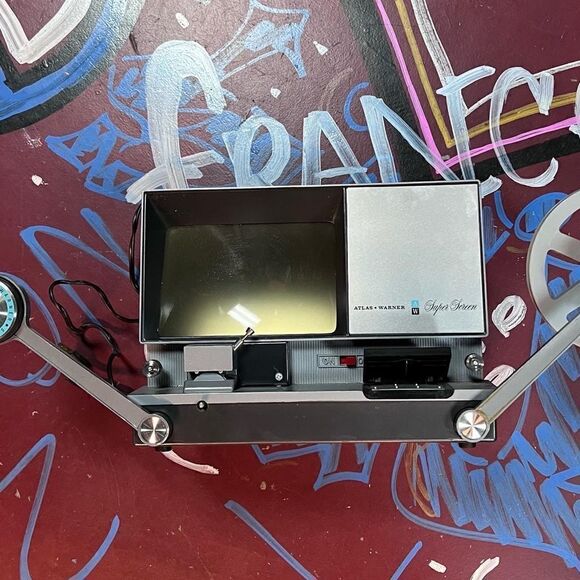 Vintage 1960s Atlas Warner Super Screen 8mm editor. Splicer with monitor - Picture 6 of 10